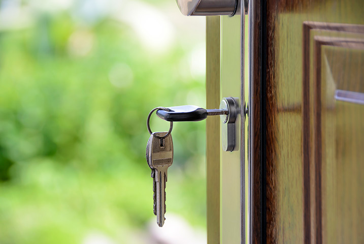 A2B Locks are able to provide local locksmiths in Kirkburton to repair your broken locks. 
